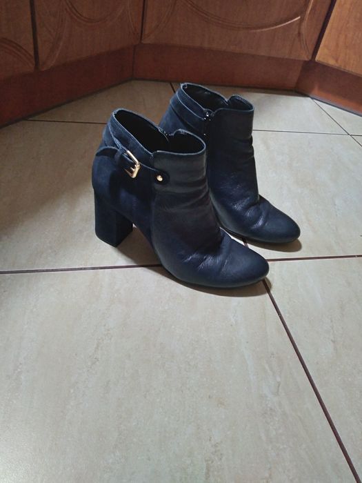 Sprzedam botki damskie