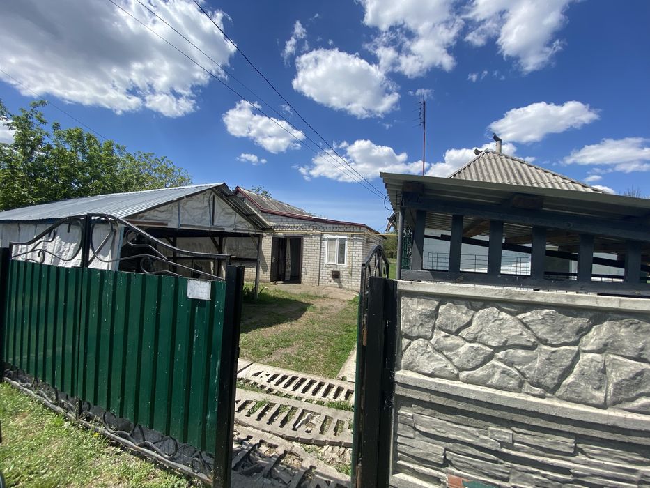 Продам два дома на одном участке с удобствами центр Кулебовка