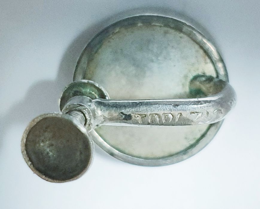 Raros brincos vintage em prata Topázio com camafeu