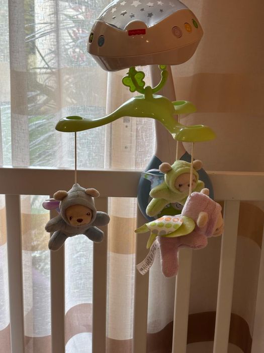 Berço/cama de bebé com acessórios