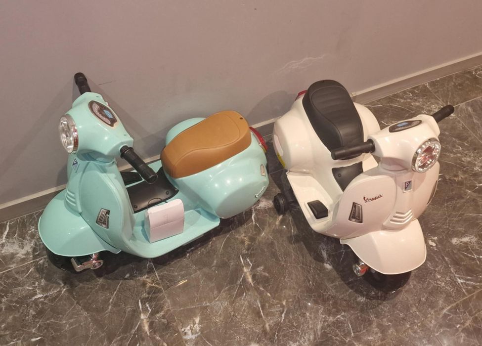 Skuter na akumulator Vespa