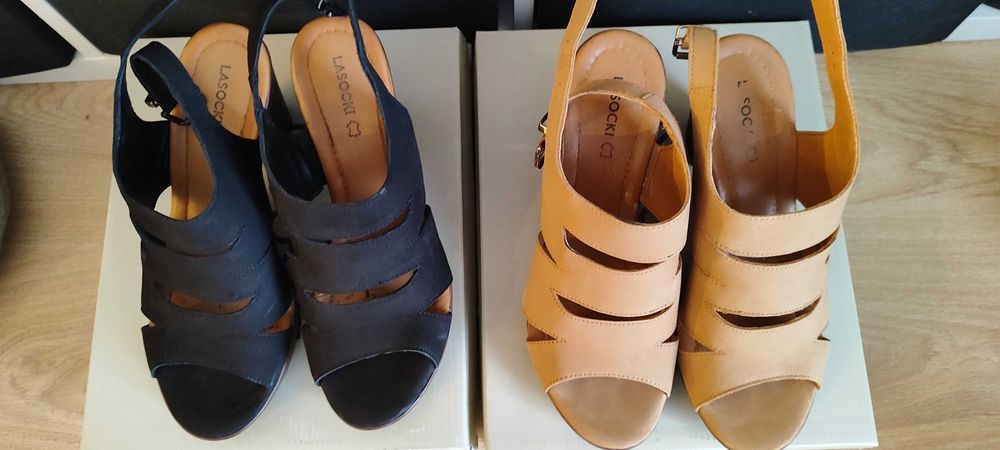 Lasocki czarne sandały na koturnie rozm 39