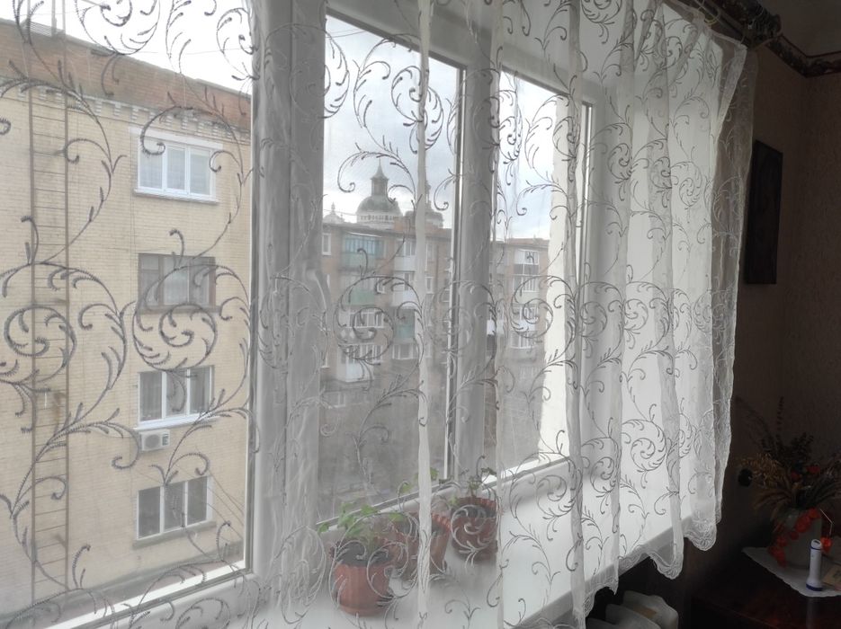 Здається кімната в 2 кімнатній квартирі