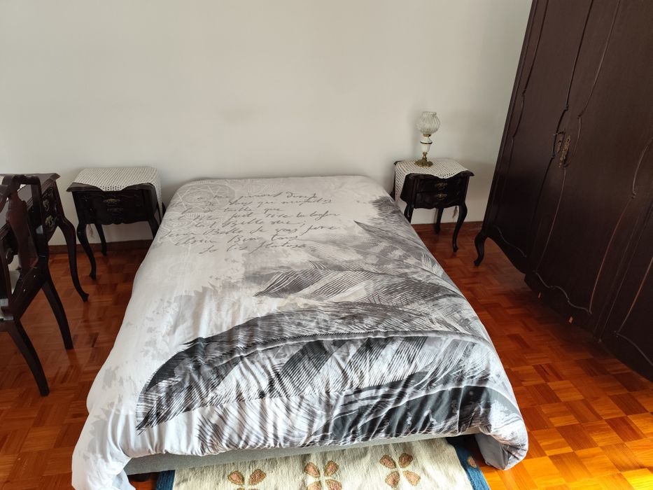 Quarto para alugar em Algueirão