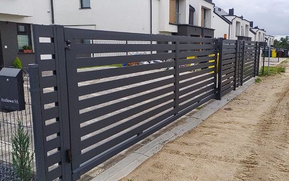 Brama przesuwna światło wjazdu ponad 6m plus furtką