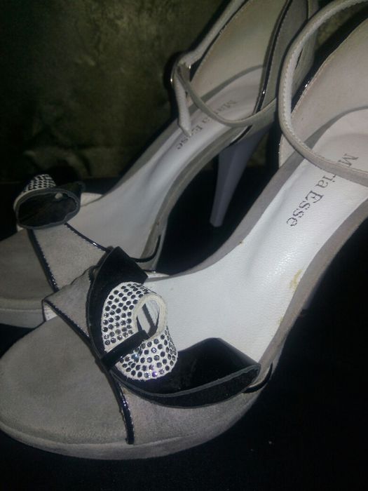 Продам классные красивые босаножки