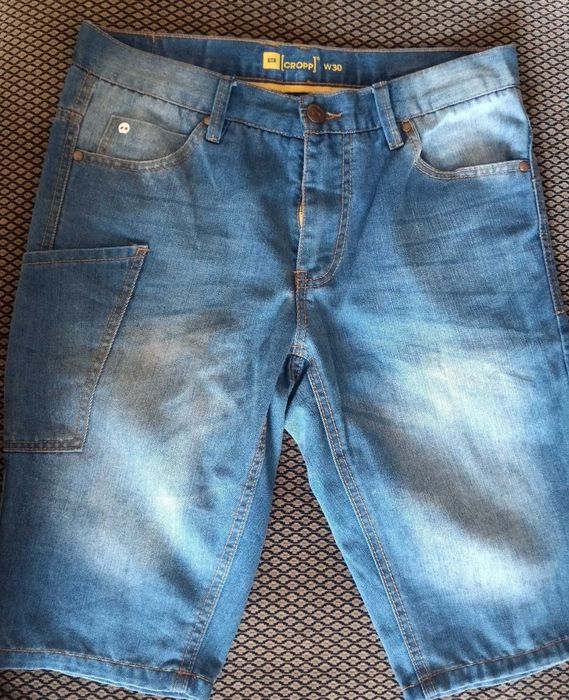 Джинсові шорти для підлітка Cropp. Стильні фірмові шорти.