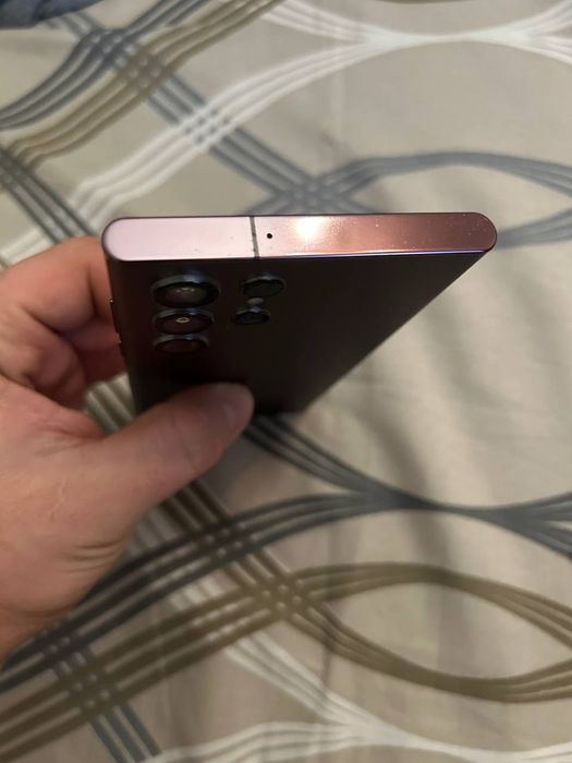 Обміняю Самсунг S22 ультра на айфон ОПИС