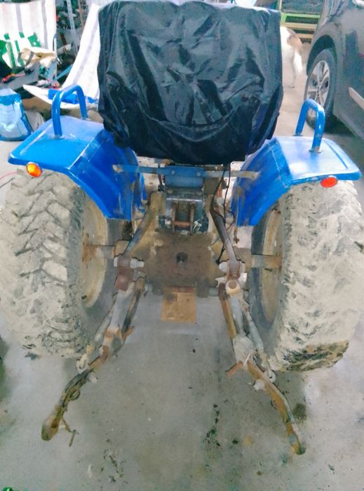 iseki tx 1300F 4x4 (ler descrição)