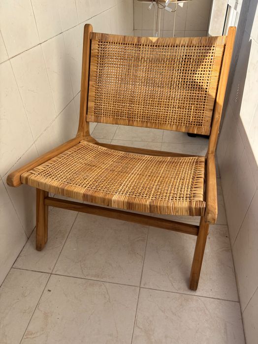 Poltrona Gato Preto em madeira e rattan