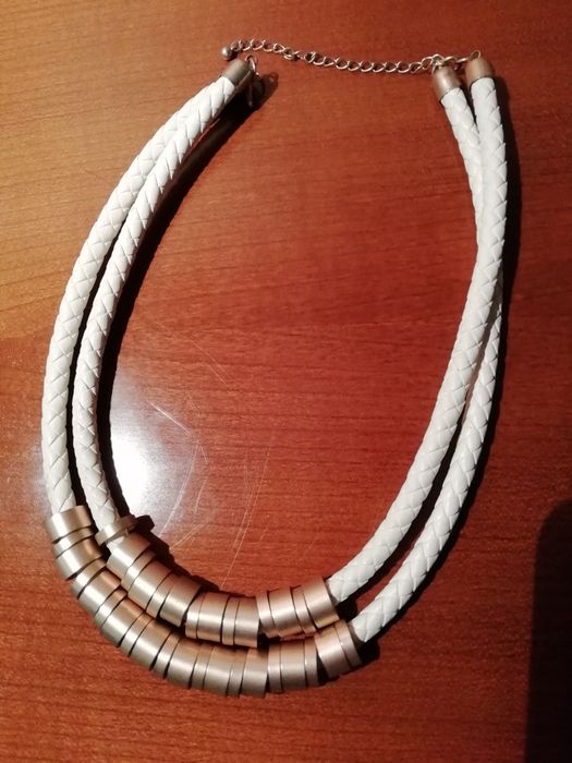 Bijuteria - fios e pulseiras