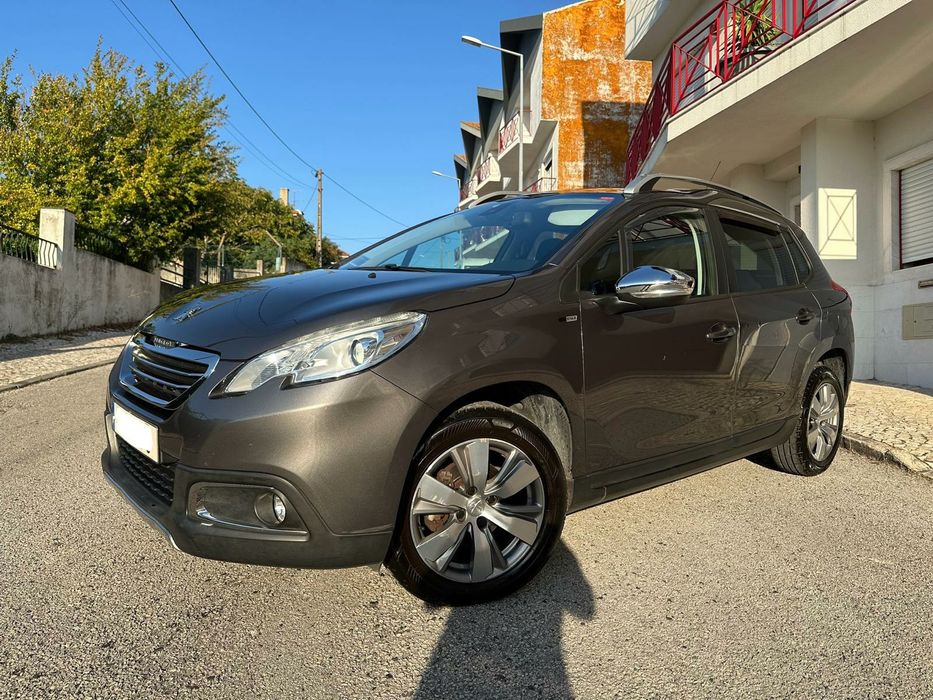 Peugeot 2008 1.2 Style foto 3