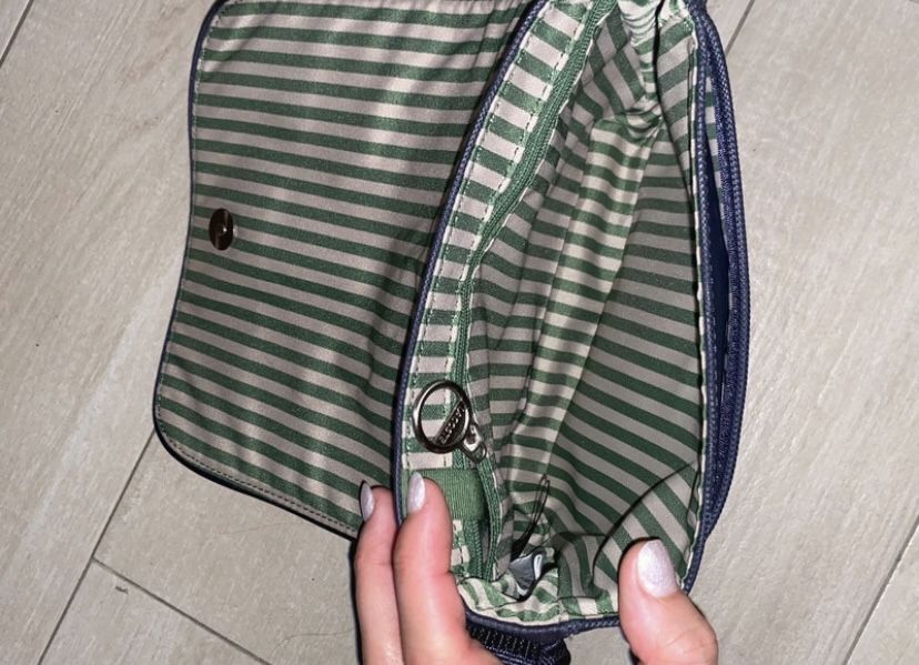 Mala lacoste nova