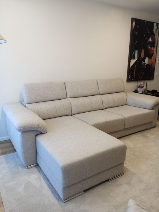 Sofá Novo com chaise long