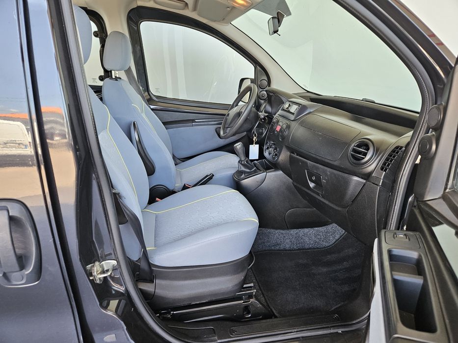 Peugeot biper 5 lugares gasóleo — photo 4