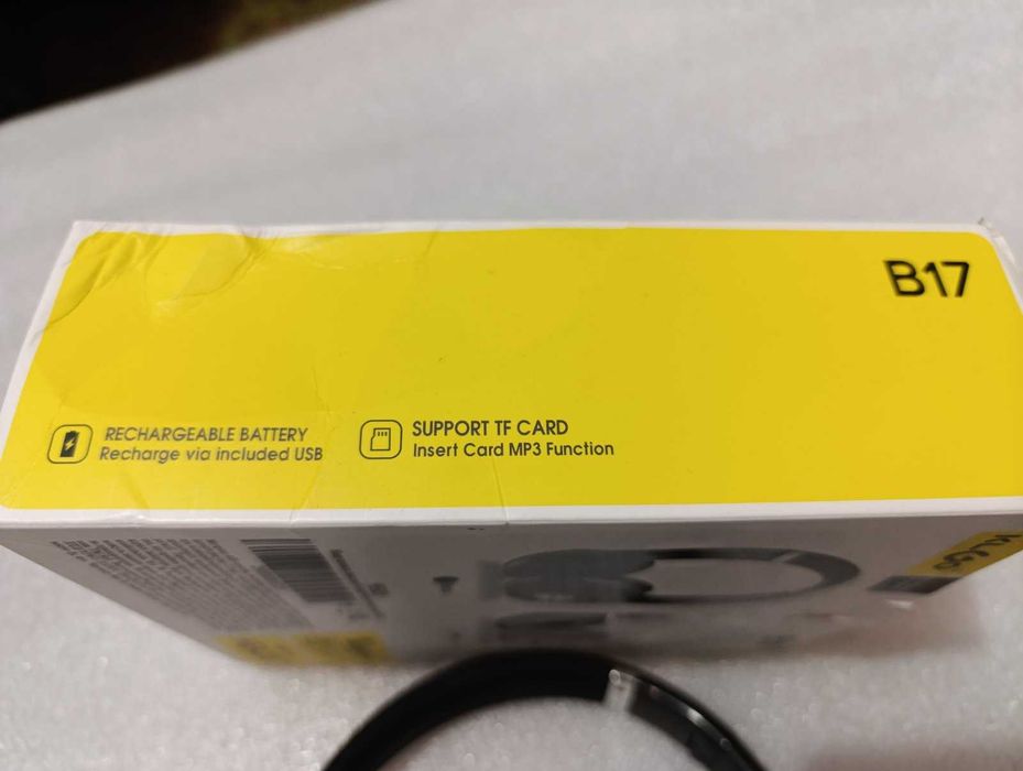 Навушники нові безпровідні з мікрофоном,радіо  і флешкою