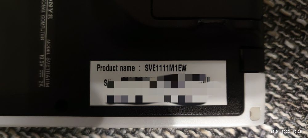 Sony Vaio SVE1111M1E white