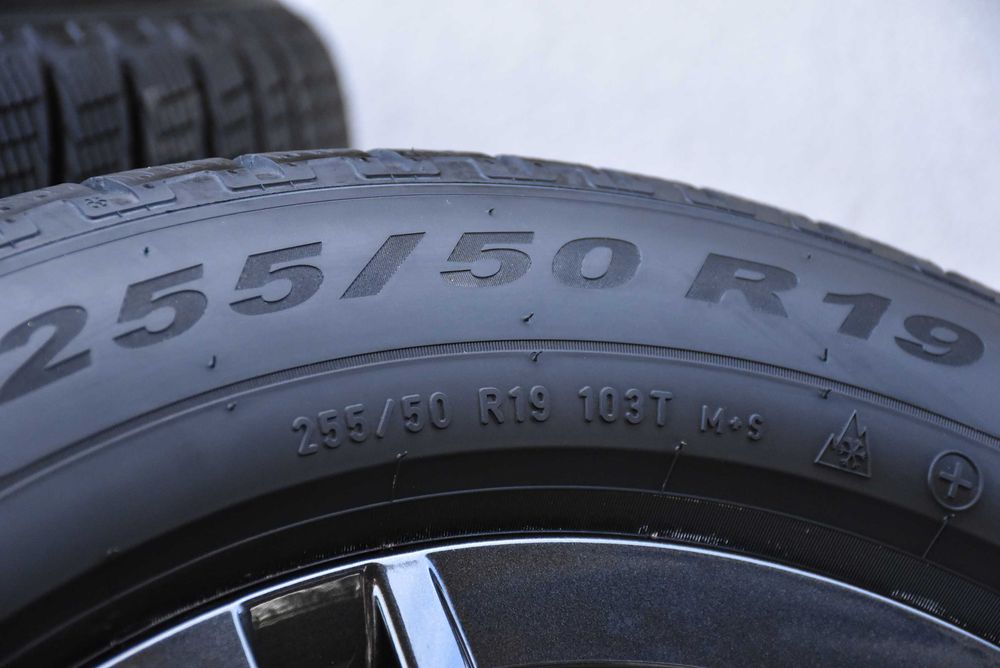 Nowe koła zimowe OEM Audi Q4 Sportback e-tron VW ID.4 ID.5 ID.6 SKODA ELROQ ENYAQ PEAQ CUPRA Tavascan 19" Pirelli