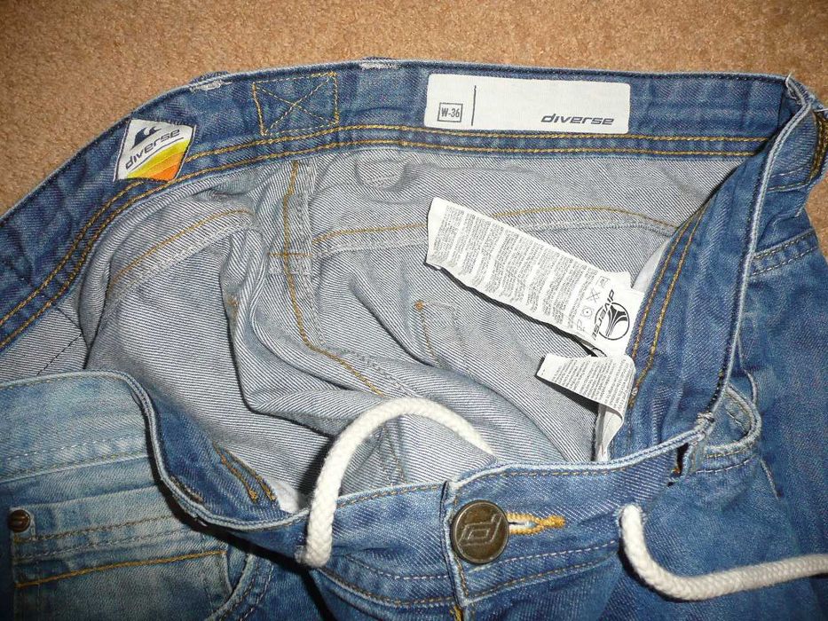 Spodenki szorty DIVERSE W36=50/63cm XL jeansy