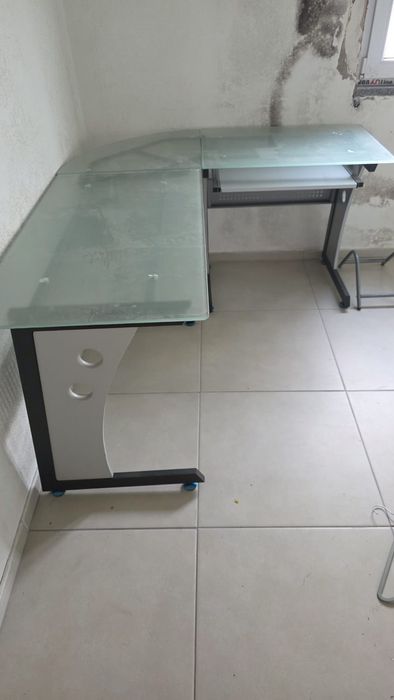 Secretária em vidro