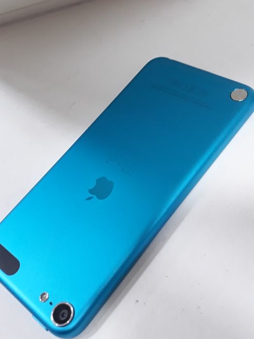 Apple iPod A1421  (64gb)