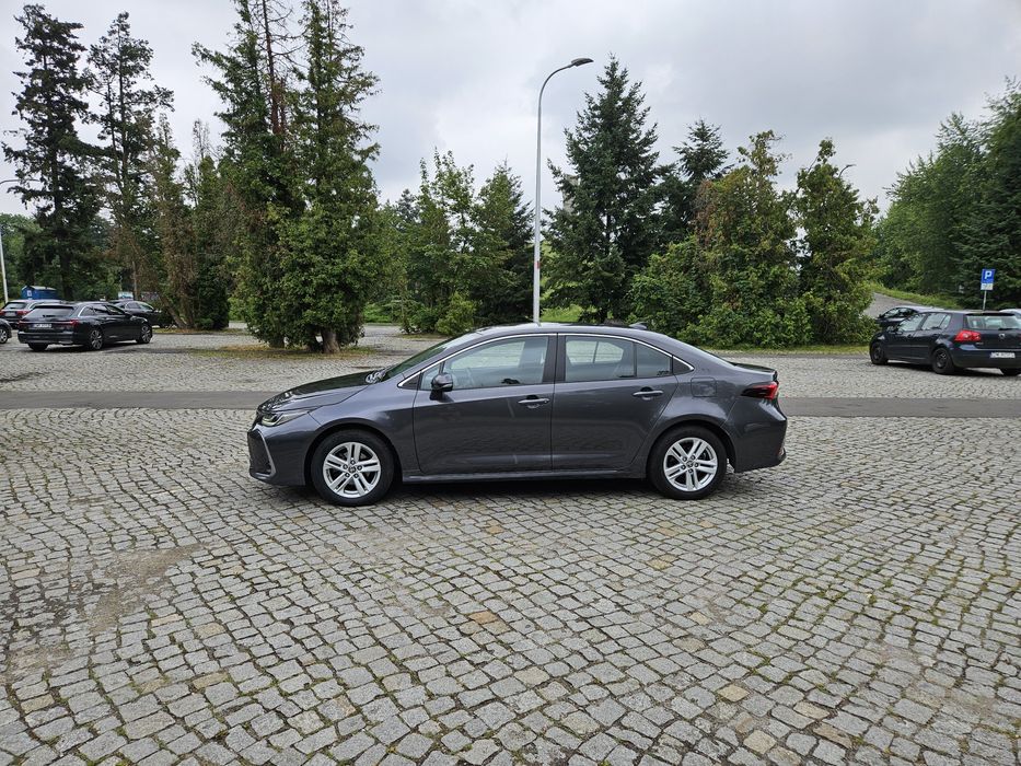 Do wynajęcia Toyota Corolla 1.8 hybrid, 2023 r.