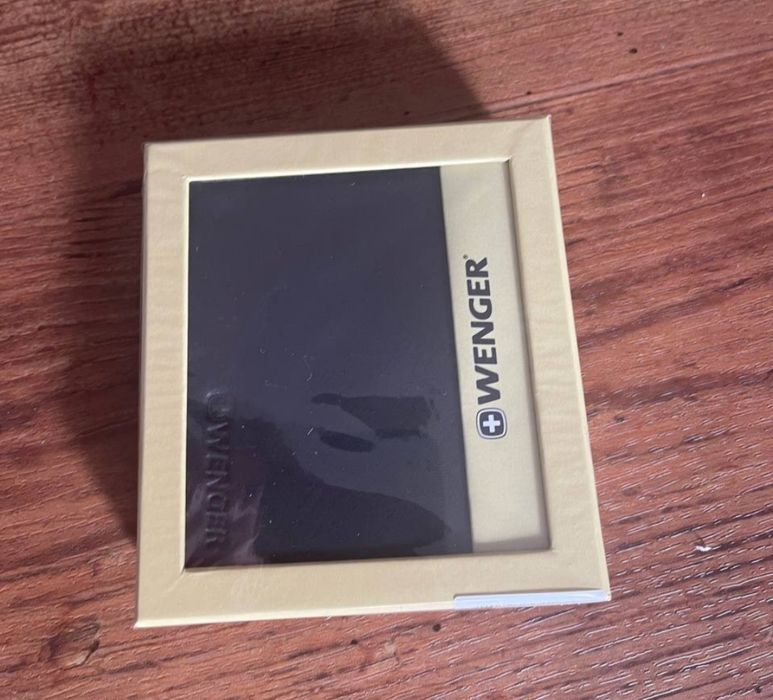 Wenger чоловічий гаманець портмоне. Буйволяча шкіра.Швейцарія Оригінал