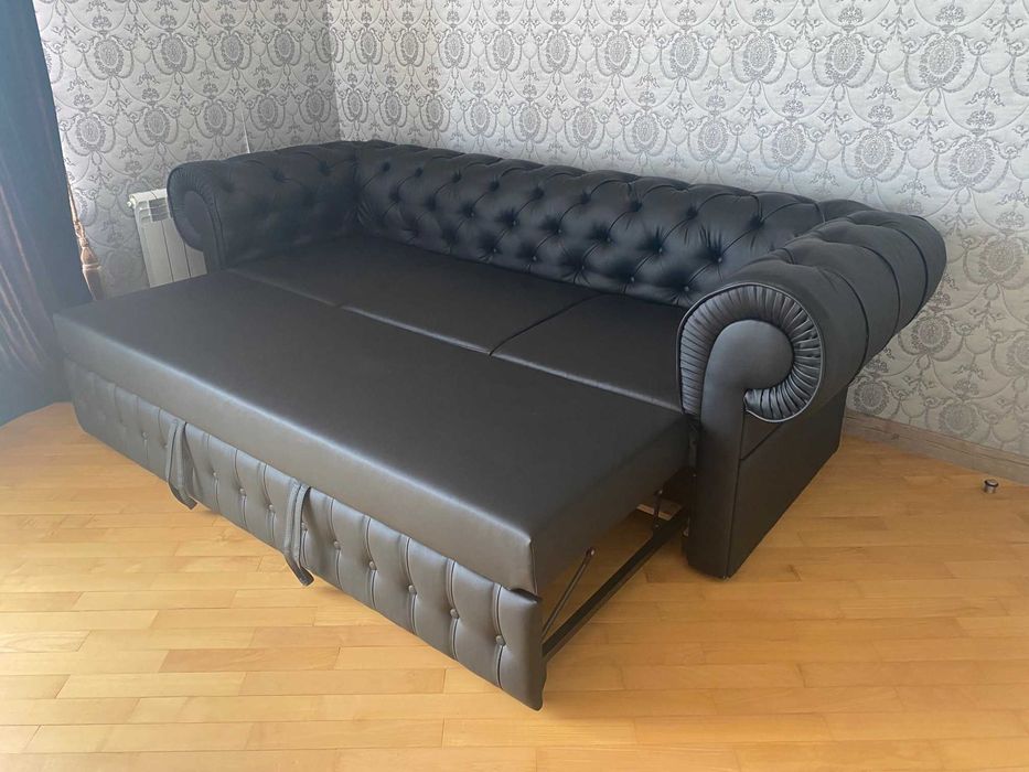 Кожаный раскладной диван
