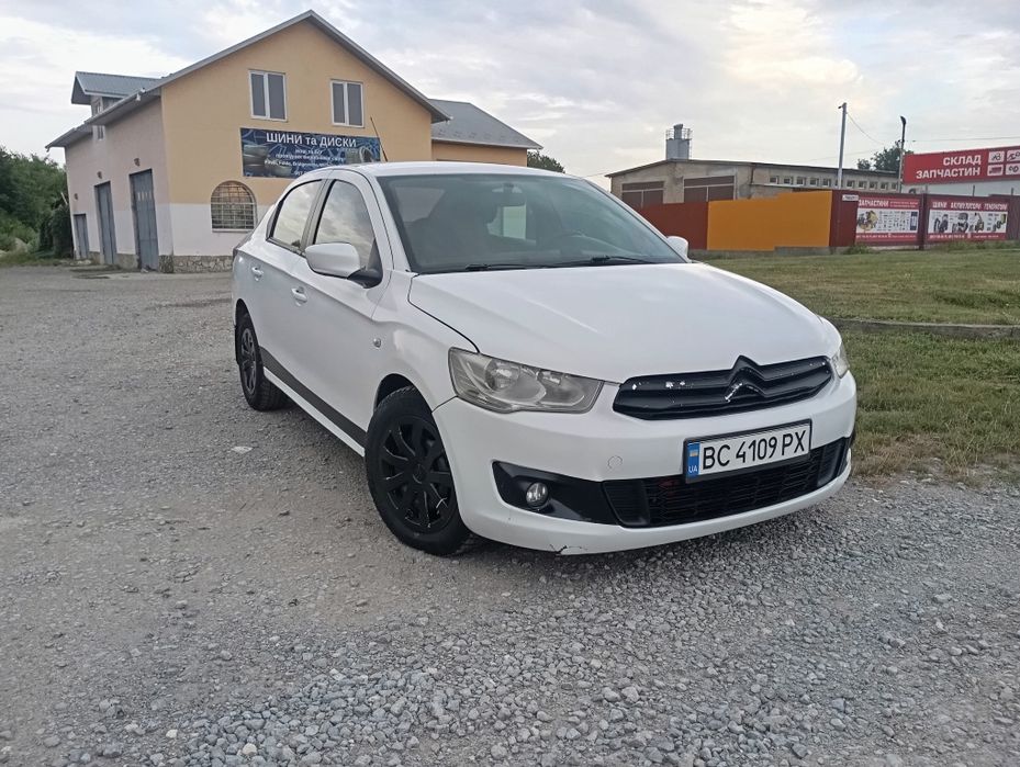 автомобіль  Сітрoен 2013рв 1.6дизель
