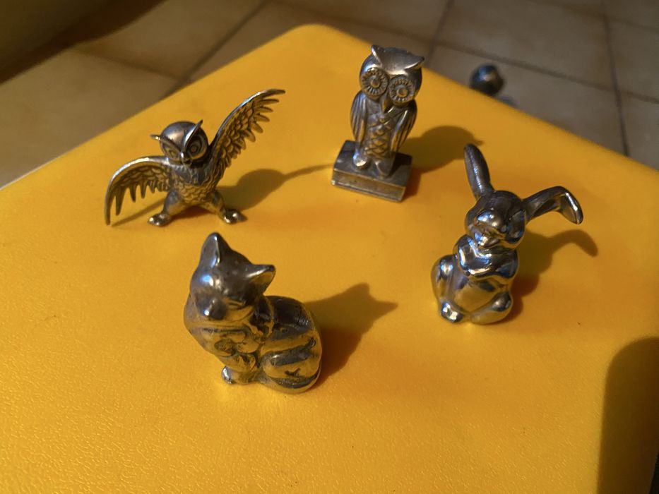 Várias peças em estanho