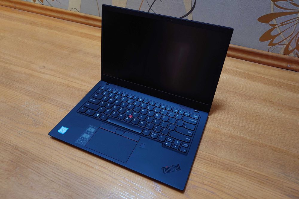 LENOVO ThinkPad X1 Carbon 7th (7 gen, G7) Intel Core i7 / RAM 16GB / 256GB / modem LTE / bateria 9 godz.