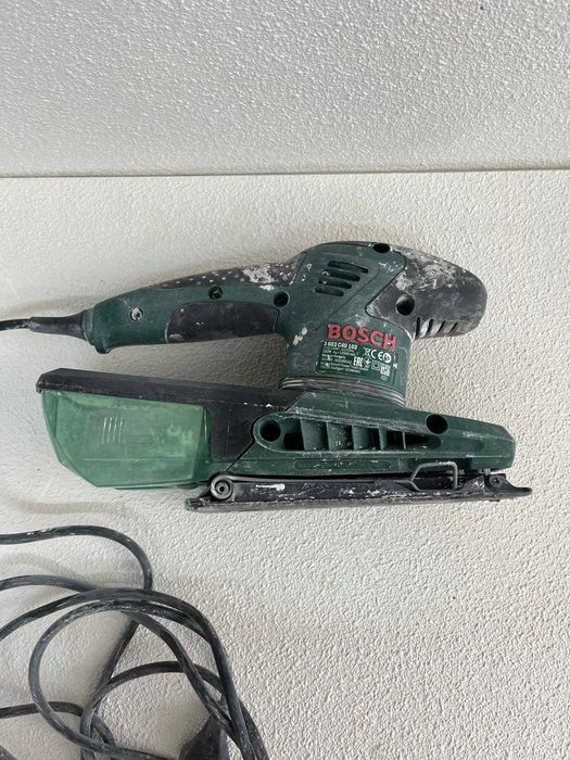 Bosch Lixadora Vibratória PSS 200 AC