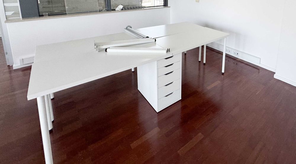 12 doze mesas de 120x60cm e 5 cinco gavetas (IKEA LAGKAPTEN, ALEX, ADILS) - 67% mais barato que novo !