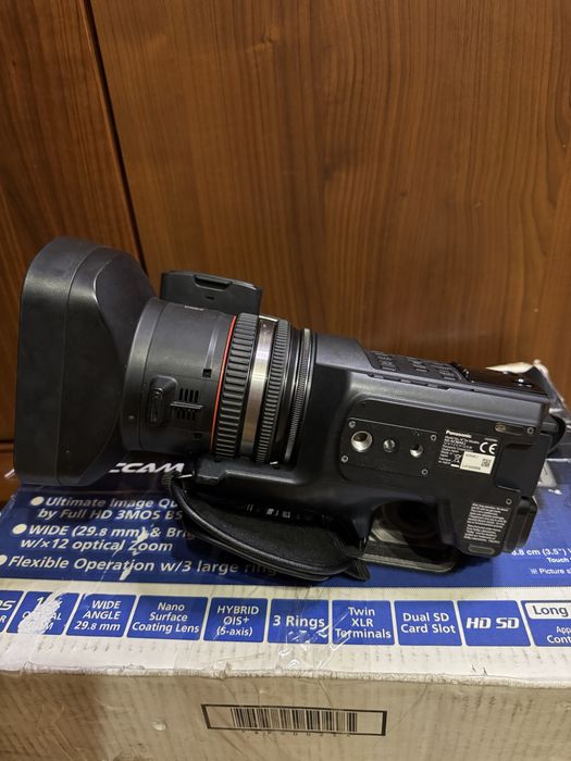 Відеокамера Panasonic AG-AC90