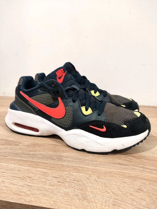 Buty sneakers Nike rozm 40 (wkładka 25 cm)