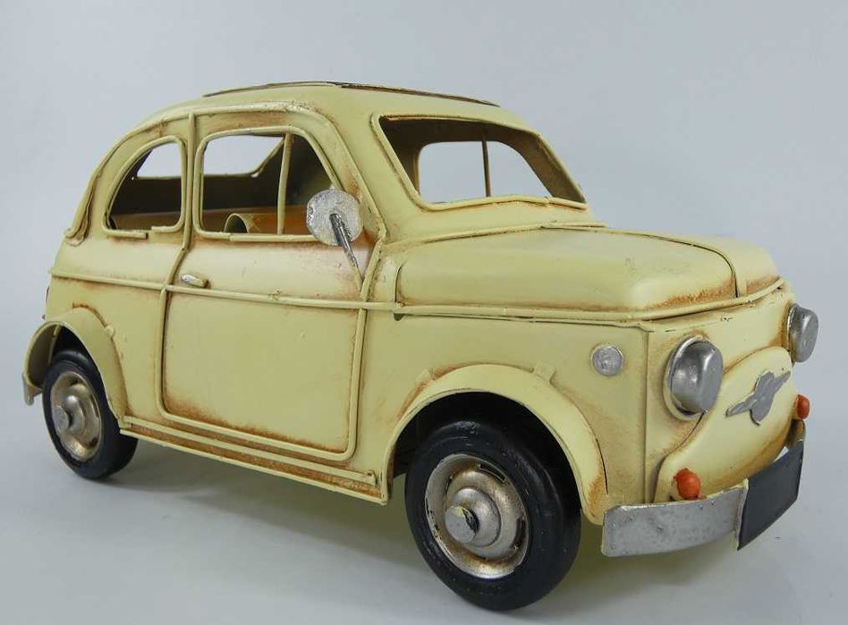 Metalowy kremowy model FIAT 500 pojazd AUTO