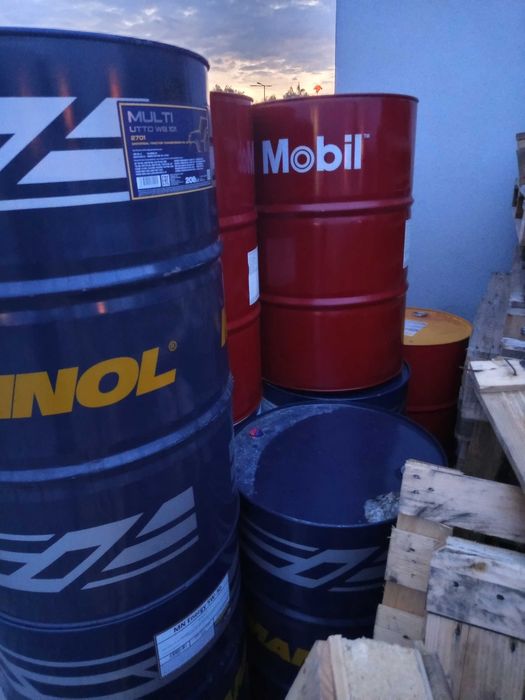 Beczki po oleju MANNOL I MOBIL