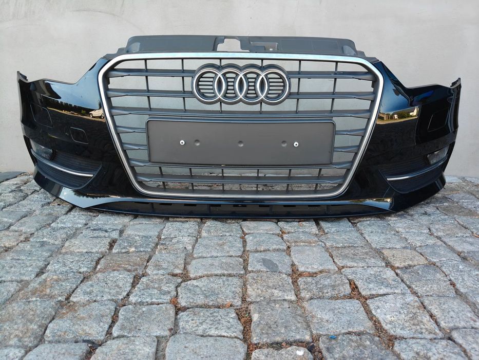 Zderzak przedni Audi A3 8V Sportback 3D Przód Atrapa Grill Halogeny LB9Y