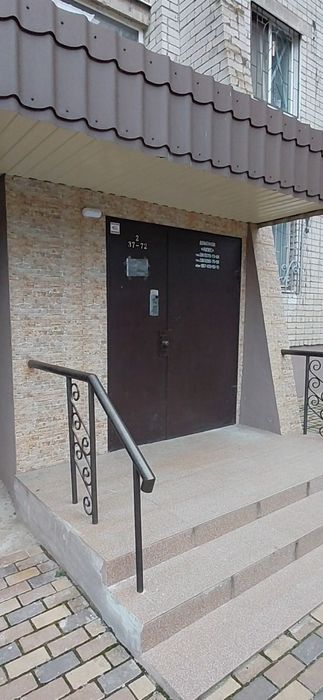 2Х кім, цегляний буд.окремі кімнати