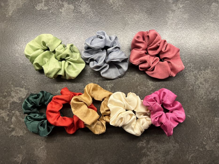 gumki do włosów scrunchie jedawabne satynowe różne kolory mix