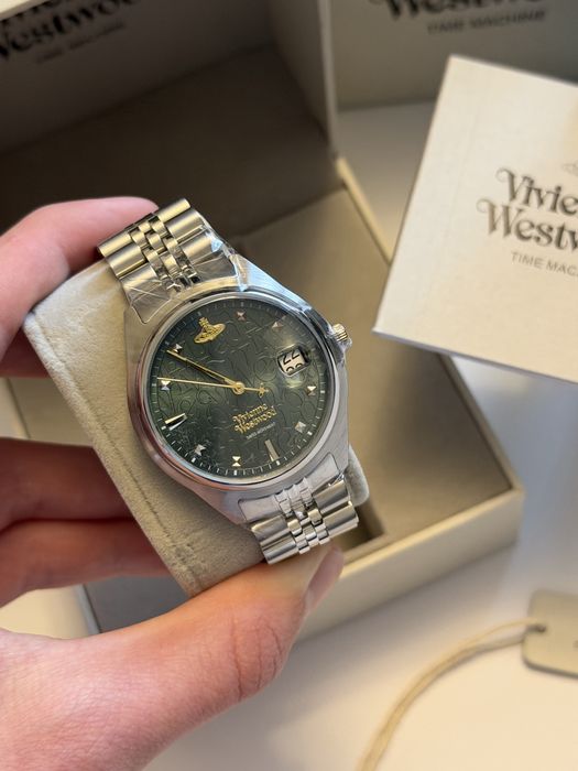 Топовий годинник Vivienne Westwood !!!