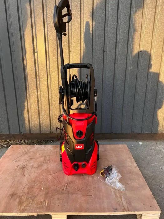 Потужна мийка високого тиску 165 бар Мойка высокого давления