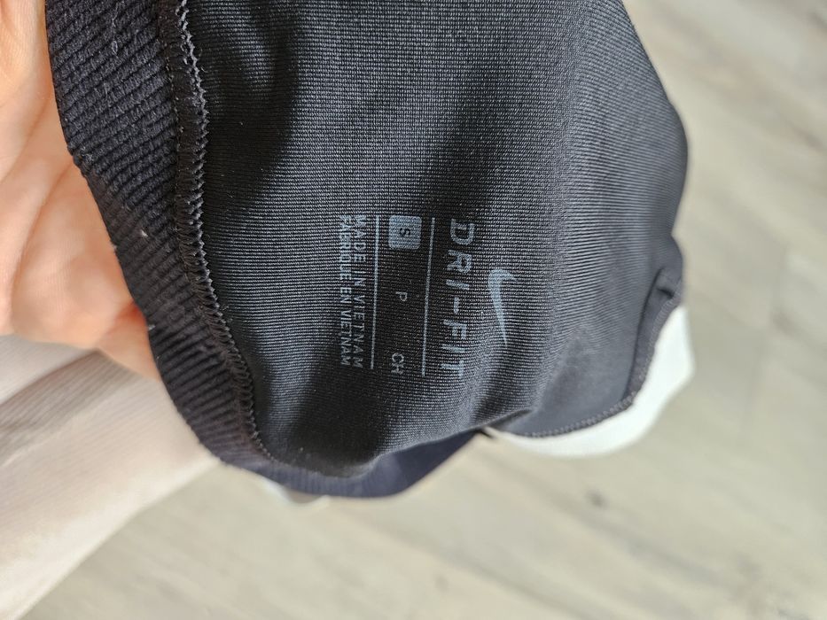 Top sportowy Nike Dry Fit.  Rozmiar S. Stan idealny