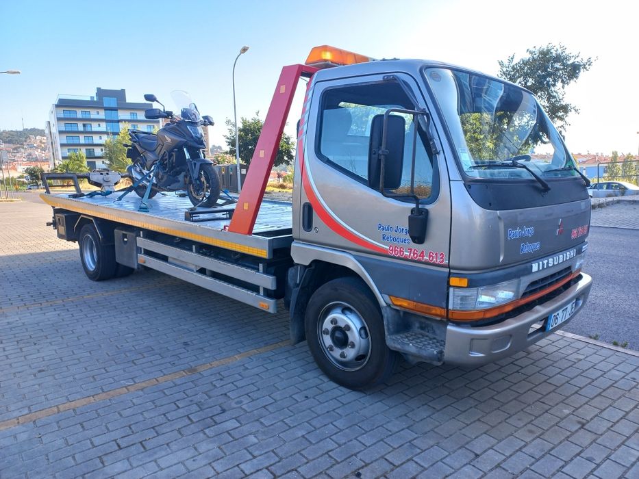 Reboque serviço pronto-socorro transportes
