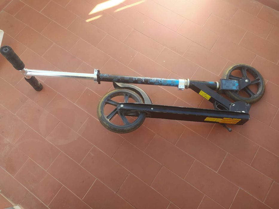 Сonfiável Patinete dobrável