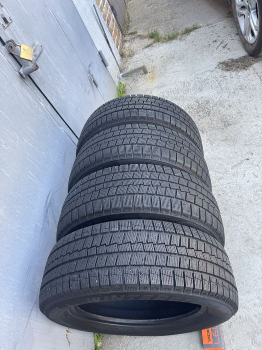 Продам резину зимову 225/60 r 18