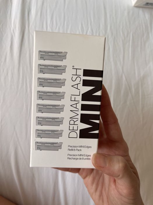 Dermaflash mini + caixa fechada de 8 recargas