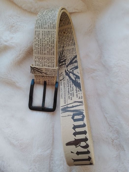 Шкіряний ремінь John Calliano(газетний принт)