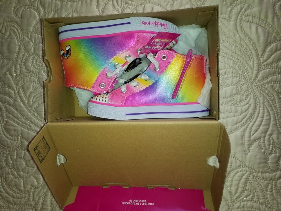 Ténis SKECHERS NOVOS lindíssimos