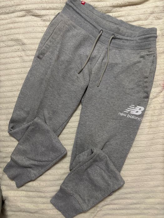 Оригінальні жіночі штани new balance